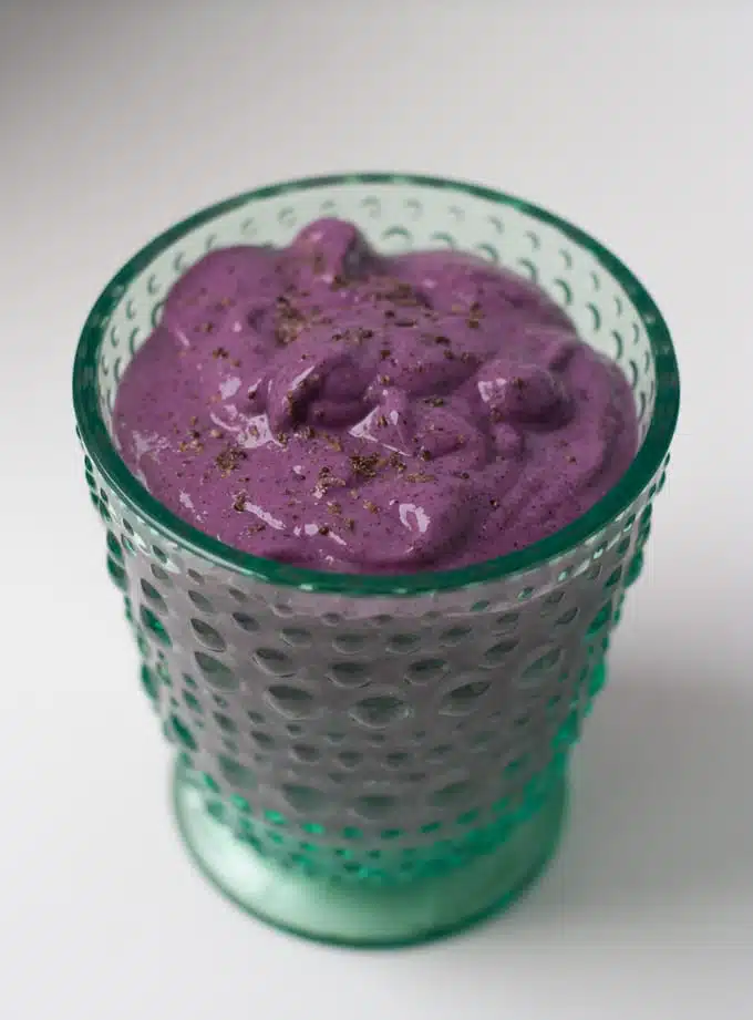 Creamy Avocado Berry Smoothie