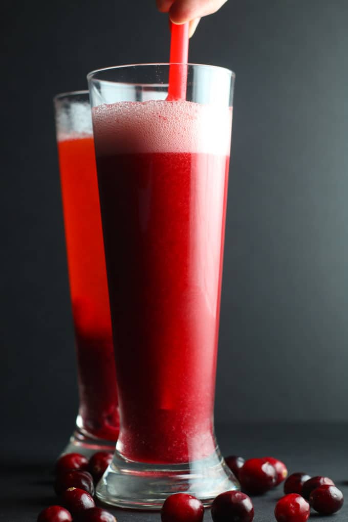 Sparkling Hard Cider Cranberry Cocktail » Blender Happy