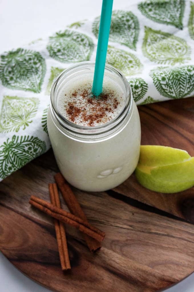 Don't give up your New Year's resolutions just yet. Curb your cravings for apple pie with this simple, delicious Apple Pie Smoothie.