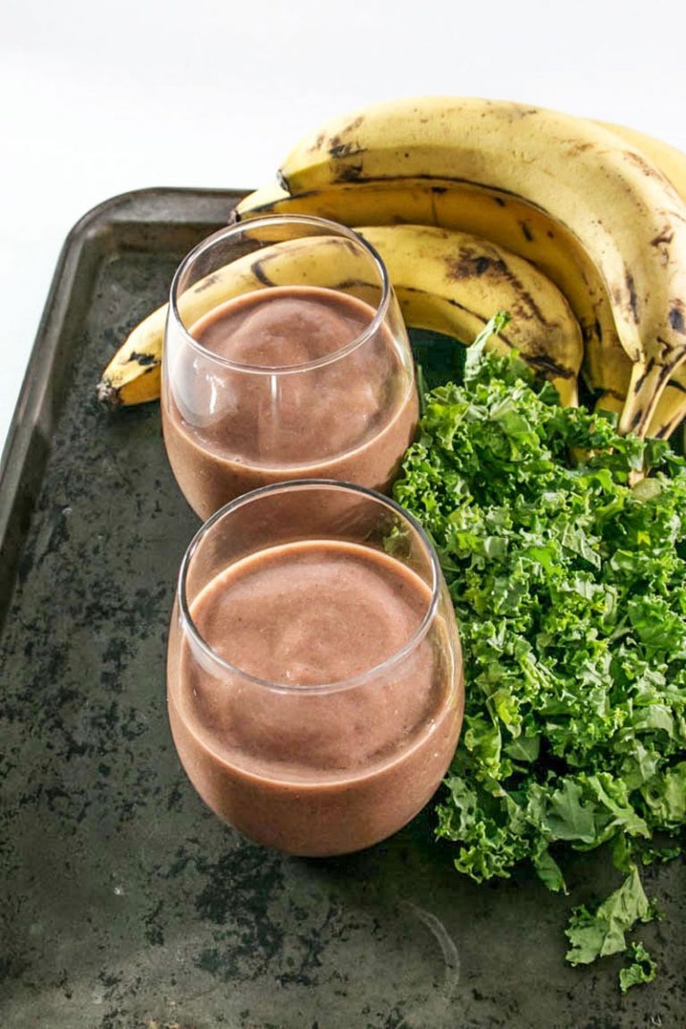 Strawberry Coconut Kale Protein Smoothie