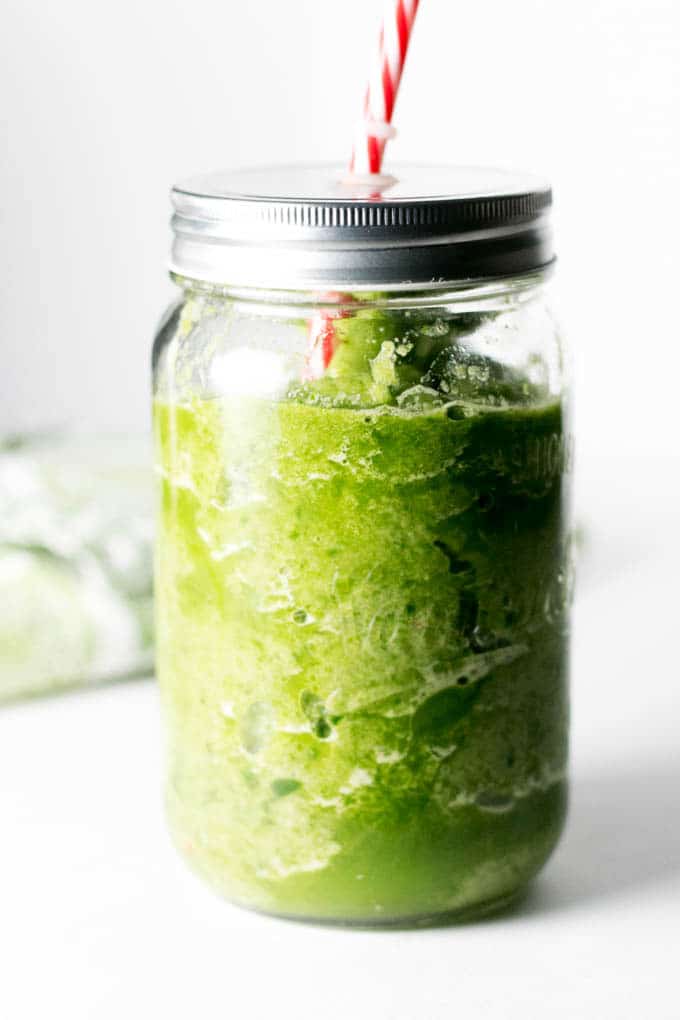 This Green Apple Spinach Smoothie is the perfect combination of sweet and tart.