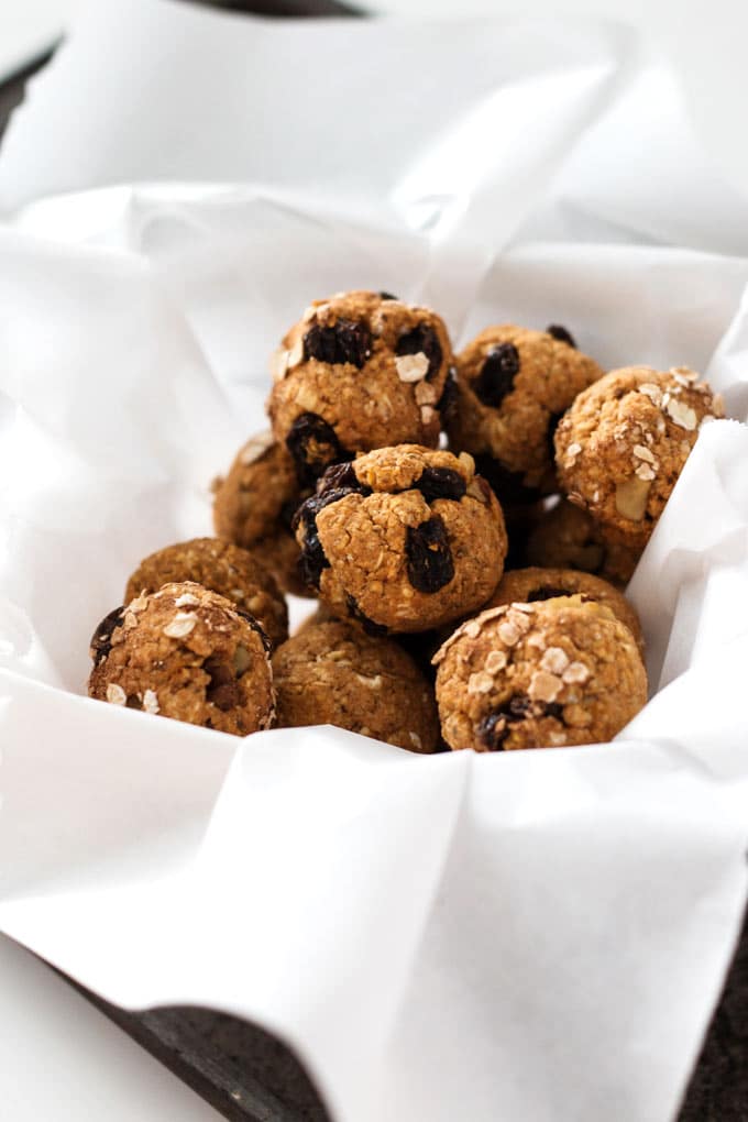 Easy to make vegan pumpkin raisin oatmeal protein bites. Omit the optional walnuts for the perfect lunch box addition.