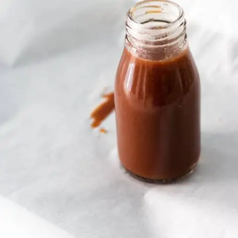 gingerbread syrup served in glass jar