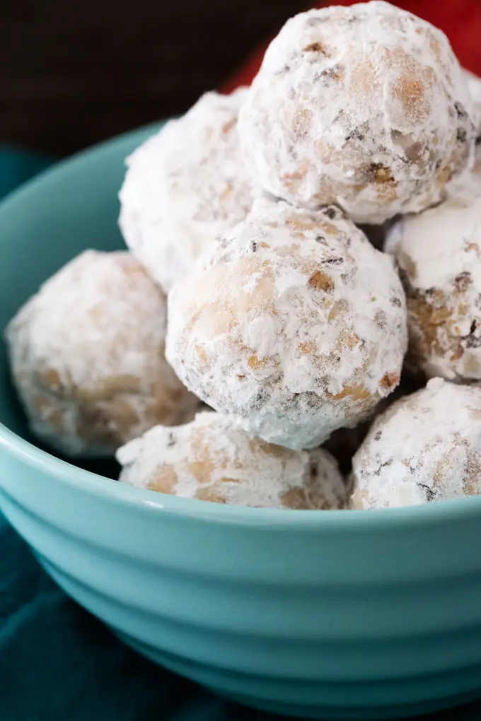 Whip up these vegan cherry nut snowballs in your blender.